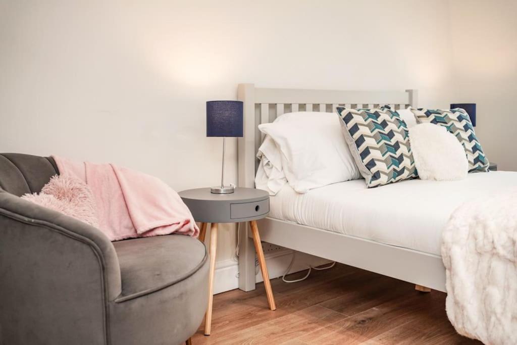 Newly Renovated Modern 4 Bed 3 Bath Apartment Λονδίνο Εξωτερικό φωτογραφία