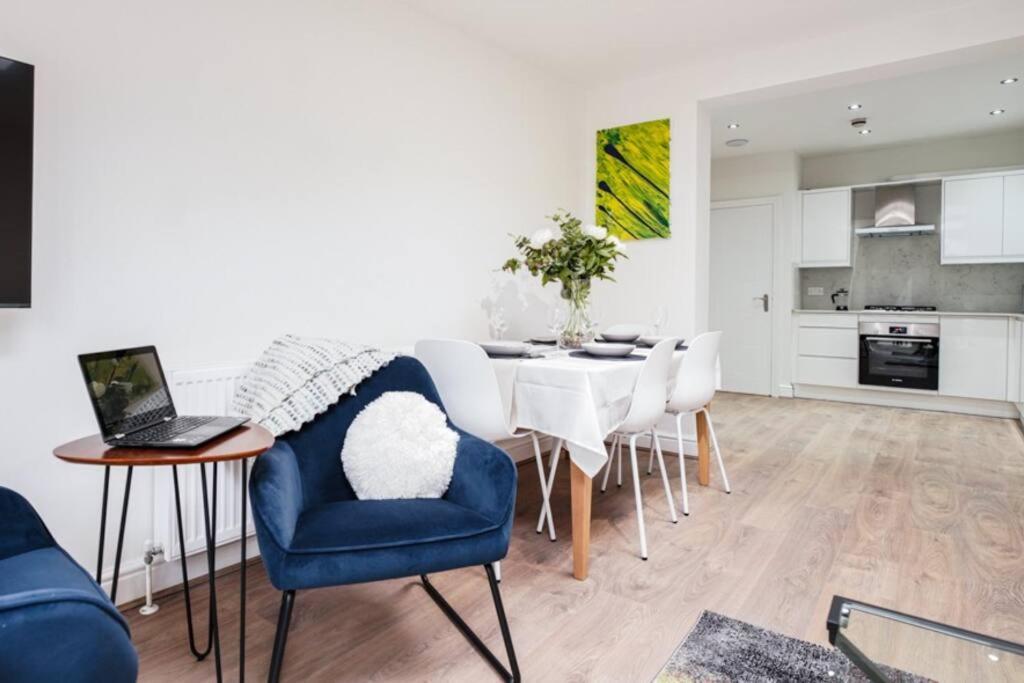 Newly Renovated Modern 4 Bed 3 Bath Apartment Λονδίνο Εξωτερικό φωτογραφία